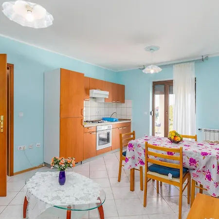 1 Bedroom Gorgeous In プーラ